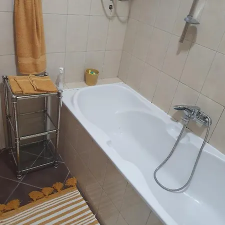 Lana Appartamento Traù