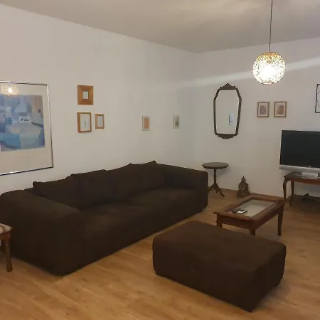 Lana Appartamento Traù